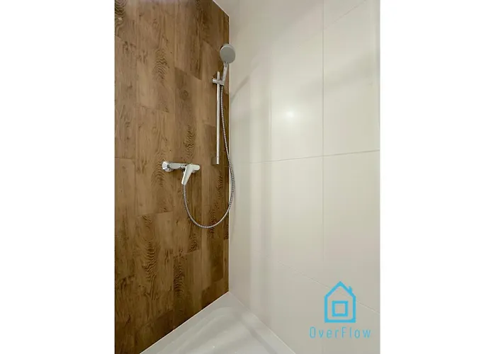 Pineapple 10 Min To Old Town Gdansk,pkp & Shopping Mall Gdansk